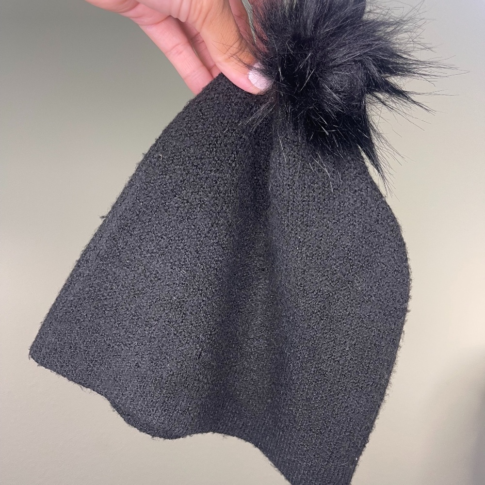 Christian Siriano New York Black Puffy Beanie NWOT